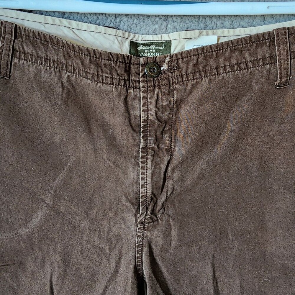 Eddie Bauer Women's Vashon Fit Chino Khaki Capri Cropped Cargo Pants Brown Sz 18 - Picture 4 of 16